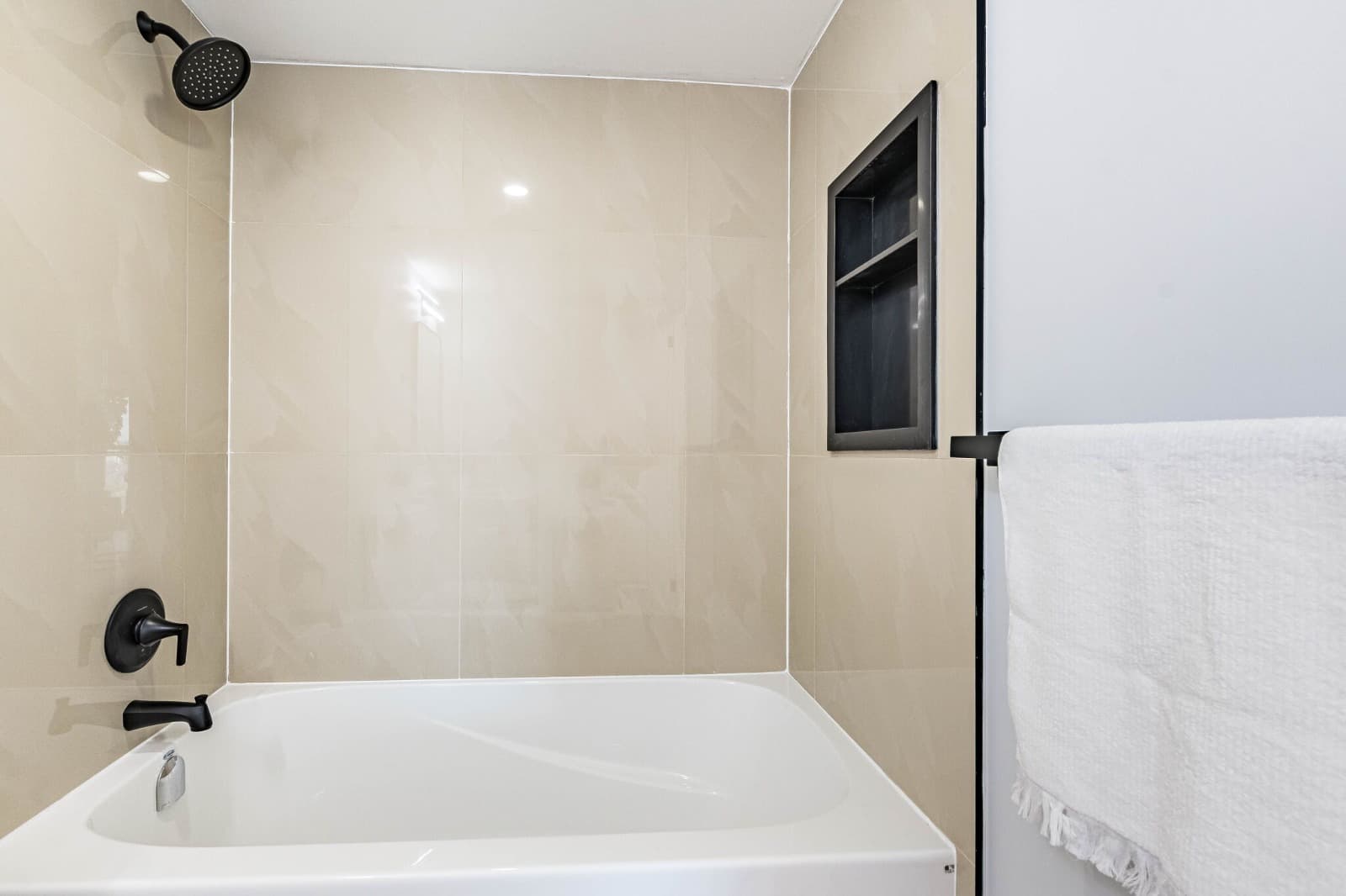 Suite 2203, 9 George Street — photo 8